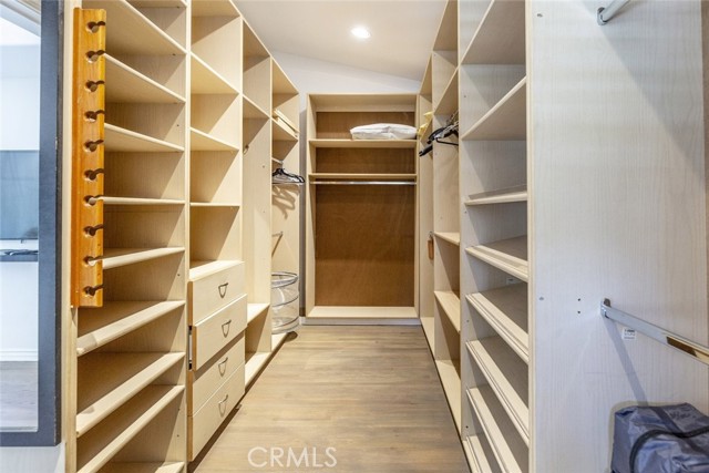 Detail Gallery Image 14 of 27 For 4343 Shadyglade Ave, Studio City,  CA 91604 - 4 Beds | 5 Baths