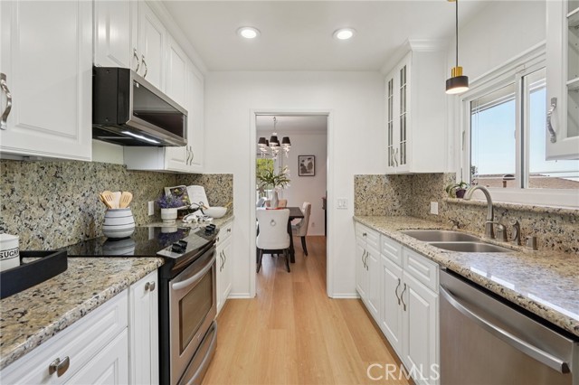 Detail Gallery Image 17 of 41 For 4527 Leata Ln, La Canada Flintridge,  CA 91011 - 2 Beds | 2 Baths