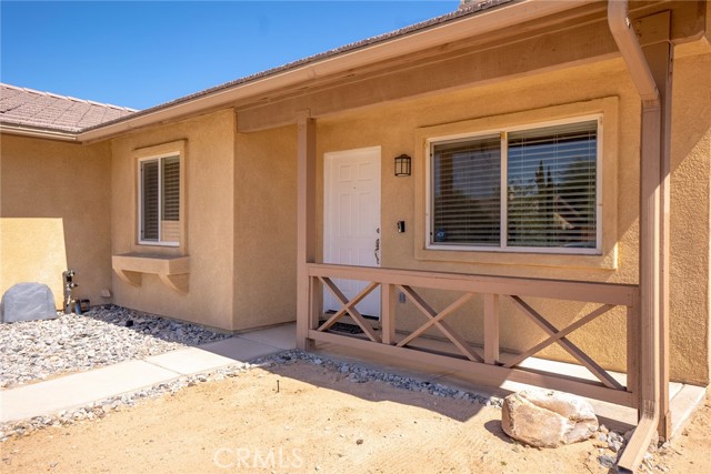 Detail Gallery Image 4 of 45 For 5145 Split Rock Ave, Twentynine Palms,  CA 92277 - 4 Beds | 2 Baths