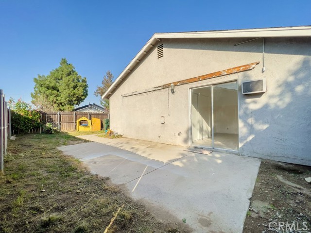 15957 Randall Avenue, Fontana, California 92335, 3 Bedrooms Bedrooms, ,2 BathroomsBathrooms,Single Family Residence,For Sale,Randall,MB24044600