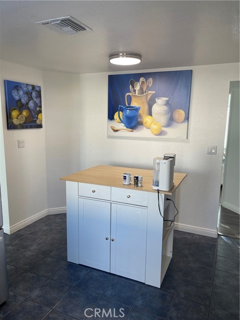 Detail Gallery Image 9 of 34 For 12390 Marquette Ct, Moreno Valley,  CA 92557 - 3 Beds | 2 Baths