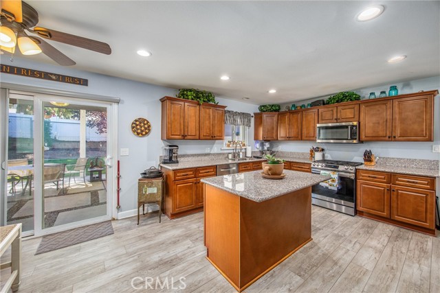 11336 Acropolis Drive, Yucaipa CA: https://media.crmls.org/medias/d2e948c9-837a-4ba2-82ce-6cdd117062a5.jpg