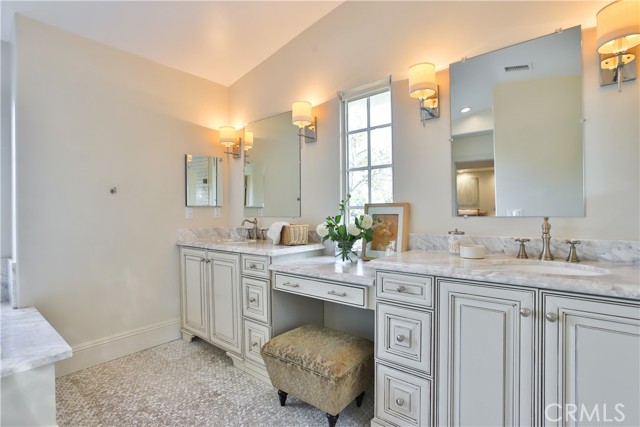 Detail Gallery Image 62 of 75 For 4244 via Padova, Claremont,  CA 91711 - 4 Beds | 5 Baths