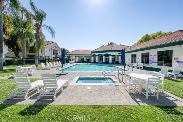 1542 E Alluvial Avenue, Fresno CA: https://media.crmls.org/medias/d2e9cb10-5bd4-44dd-9964-d0a91d351db6.jpg