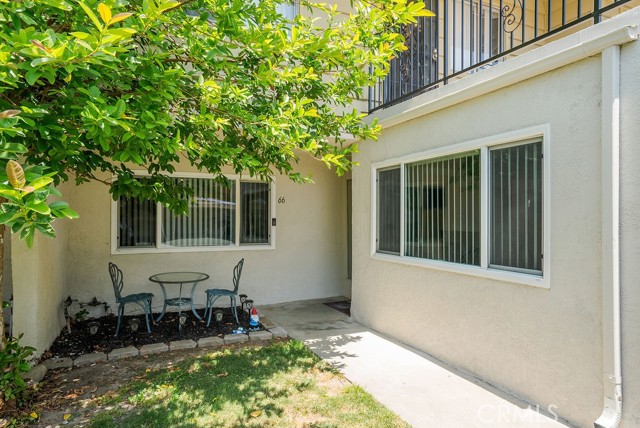 1192 Mitchell Avenue, Tustin CA: https://media.crmls.org/medias/d2e9ce52-f894-4c7f-92ce-63c358ee90f2.jpg