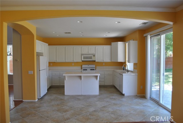 27520 Nellie Court, Temecula CA: https://media.crmls.org/medias/d2ea6929-4f36-4837-a775-ce10544d8e40.jpg