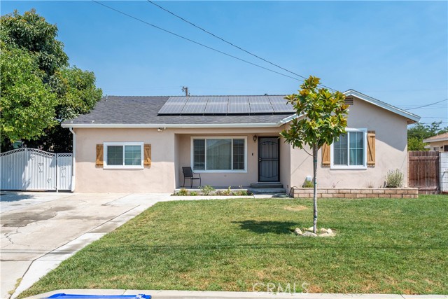 17392 Paine Street, Fontana CA: https://media.crmls.org/medias/d2ea9fc7-1129-413a-a9db-9507b9296675.jpg