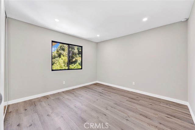 20101 Greenbriar Drive, Tarzana CA: https://media.crmls.org/medias/d2eae748-4a32-42e2-9709-cf7d0b400bc0.jpg