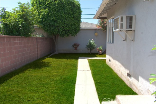1522 E Broadway, Anaheim CA: https://media.crmls.org/medias/d2eb26d5-9fe2-4ff4-bb9f-d7d7c2a01db1.jpg