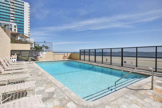 1750 E Ocean Boulevard, Long Beach CA: https://media.crmls.org/medias/d2ebbcb8-739a-4b2a-9094-3256c1c4079f.jpg