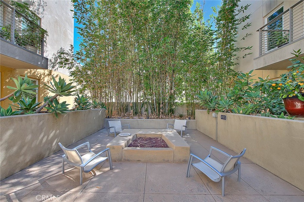 250 N First Street 337Burbank img 21
