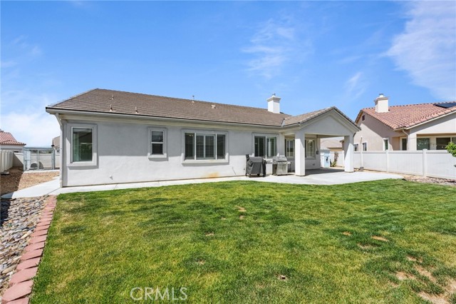 10237 Cotoneaster Street, Apple Valley CA: https://media.crmls.org/medias/d2ec02db-764a-4564-b85b-9d08c4df03ce.jpg