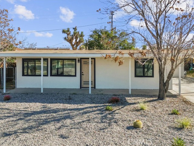 Detail Gallery Image 4 of 52 For 6431 Goleta, Yucca Valley,  CA 92284 - 3 Beds | 2 Baths