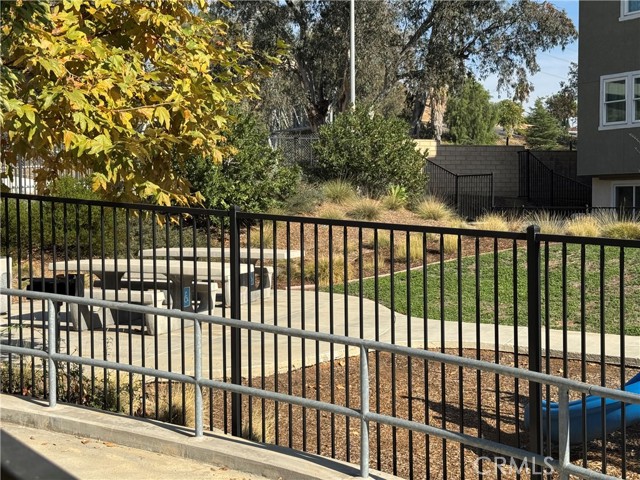 Detail Gallery Image 35 of 35 For 12745 Watt Ln #B,  Sylmar,  CA 91342 - 4 Beds | 3/1 Baths