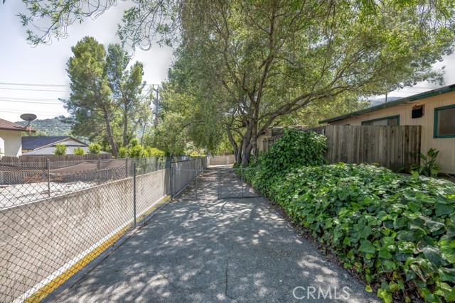Detail Gallery Image 26 of 35 For 3226 Mills Ave, La Crescenta,  CA 91214 - 2 Beds | 1 Baths