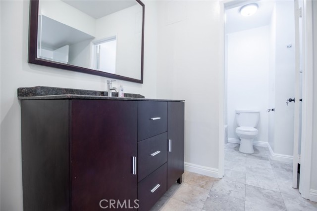 Detail Gallery Image 21 of 26 For 15344 Weddington St #202,  Sherman Oaks,  CA 91411 - 2 Beds | 2 Baths