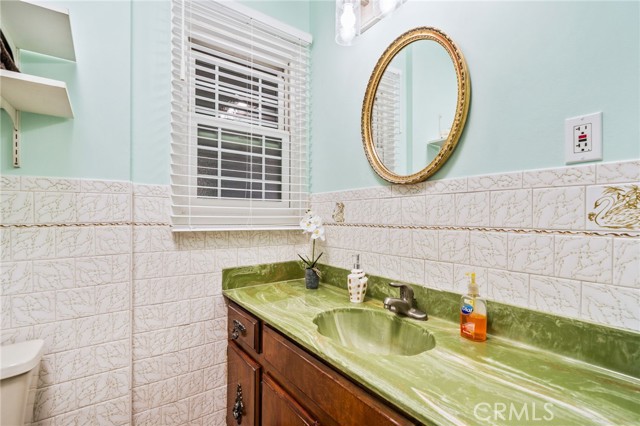 Detail Gallery Image 14 of 34 For 1904 E Linfield St, Glendora,  CA 91740 - 3 Beds | 2 Baths