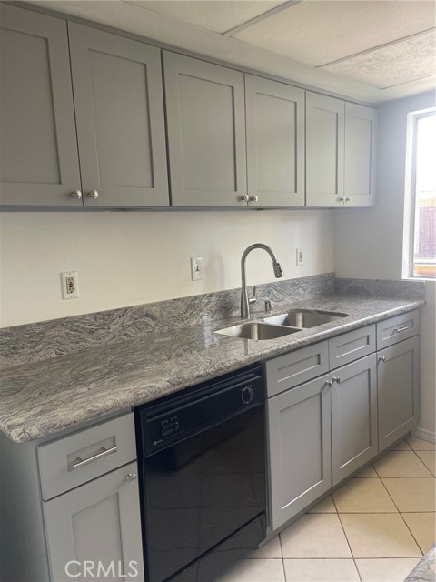 Image 4 of 11 For 8505 Columbus Avenue 316
