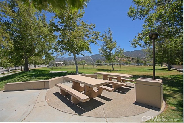2985 Amber Drive, Corona CA: https://media.crmls.org/medias/d2ee9edf-6f77-4ca4-aee3-e6986a84ed6f.jpg