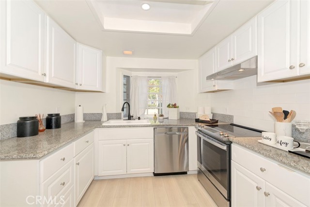 3341 Calle La Veta, San Clemente CA: https://media.crmls.org/medias/d2ef6ebf-8c3a-4cdf-a635-2a9df6d88c89.jpg