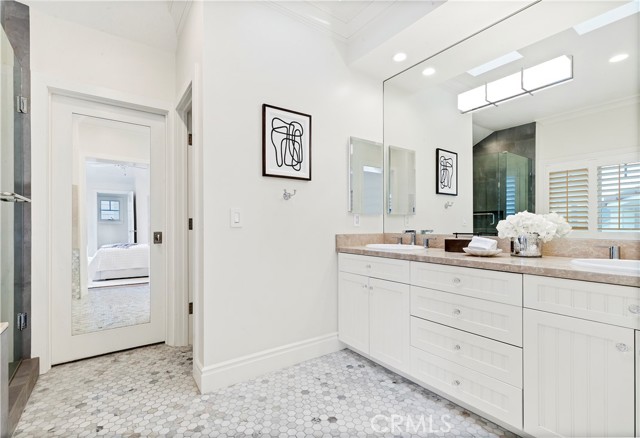 Detail Gallery Image 18 of 28 For 3731 4th Ave, Corona Del Mar,  CA 92625 - 3 Beds | 2/1 Baths