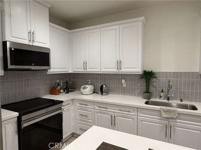 Detail Gallery Image 26 of 74 For 243 S Sand Palm Dr, Anaheim,  CA 92802 - 3 Beds | 3 Baths