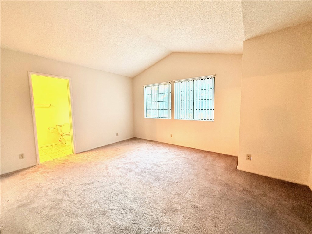 MLS #OC25274797 image #28