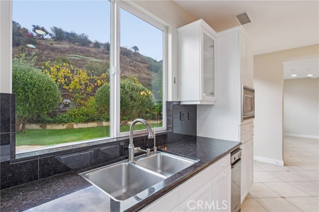 Detail Gallery Image 20 of 48 For 1908 Hazel Nut Ct, Agoura Hills,  CA 91301 - 4 Beds | 4 Baths