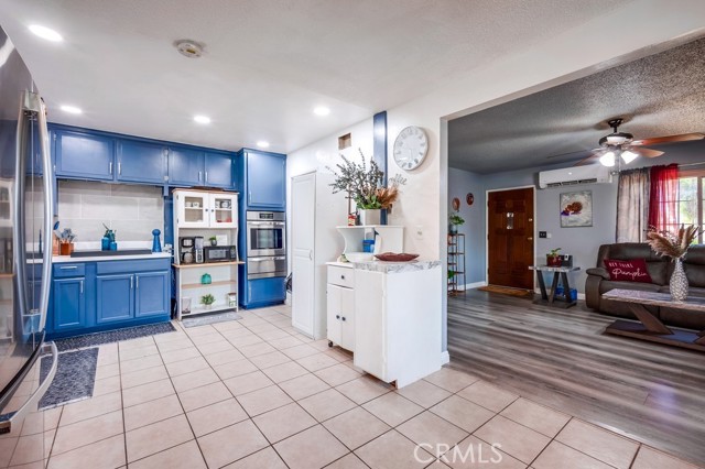 Detail Gallery Image 8 of 29 For 301 W Easton St, Rialto,  CA 92376 - 3 Beds | 2 Baths
