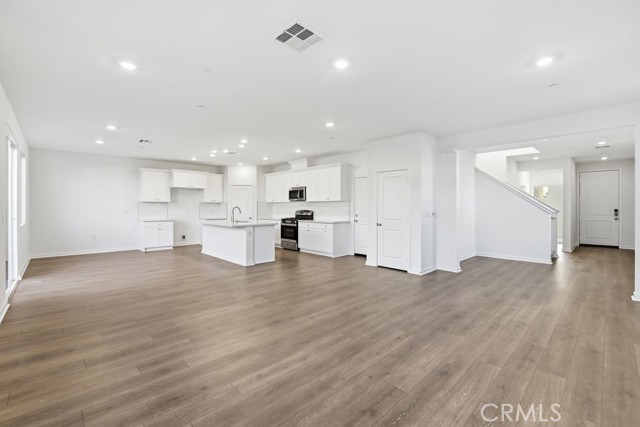 Detail Gallery Image 4 of 23 For 34470 Sakura Ln, French Valley,  CA 92596 - 4 Beds | 3 Baths