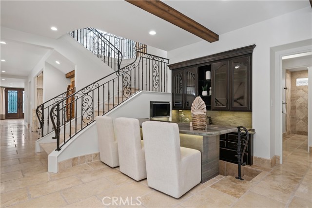 Detail Gallery Image 16 of 66 For 110 via Trieste, Newport Beach,  CA 92663 - 5 Beds | 5/1 Baths