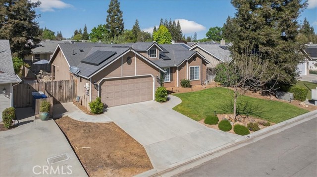 Detail Gallery Image 3 of 35 For 4752 W Mesa, Fresno,  CA 93722 - 3 Beds | 2 Baths