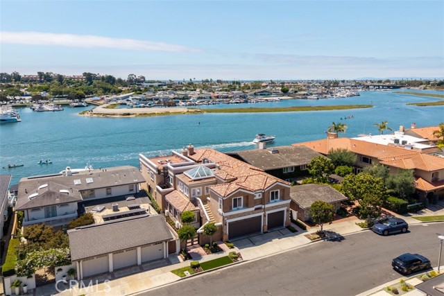 Detail Gallery Image 2 of 75 For 409 Morning Star, Newport Beach,  CA 92660 - 5 Beds | 5/1 Baths