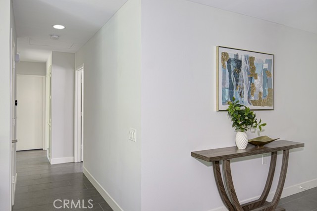 5468 Paseo Del Lago E, Laguna Woods CA: https://media.crmls.org/medias/d2f41b6b-055a-4a01-b2c8-c5d334f67187.jpg