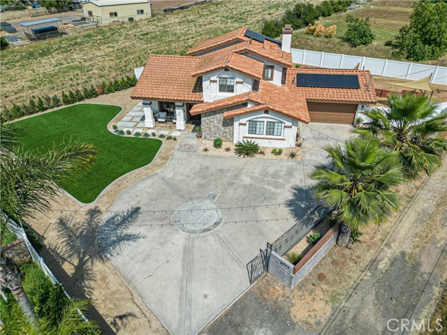 Detail Gallery Image 4 of 40 For 6994 Jurupa Rd, Jurupa Valley,  CA 92509 - 4 Beds | 3 Baths