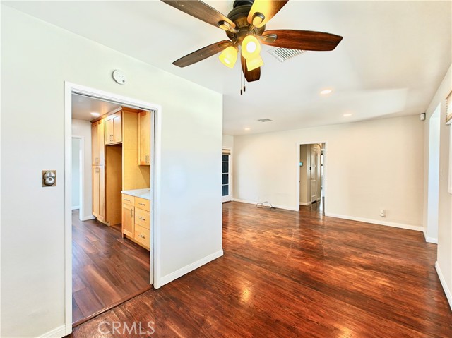 745 W E Street, Ontario CA: https://media.crmls.org/medias/d2f65250-d3f4-4962-9b1b-0c526dd9ca86.jpg