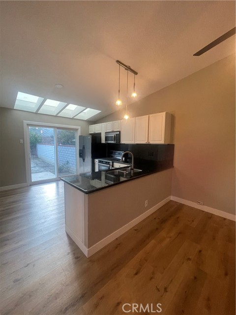 29631 Canwood Street, Agoura Hills CA: https://media.crmls.org/medias/d2f6944b-0cb0-43f7-be6e-2f972f3618a4.jpg