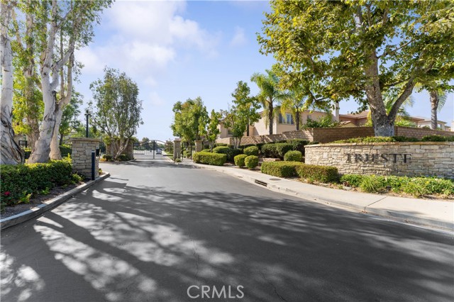 Image 54 of 56 For 4116 Dakota Drive