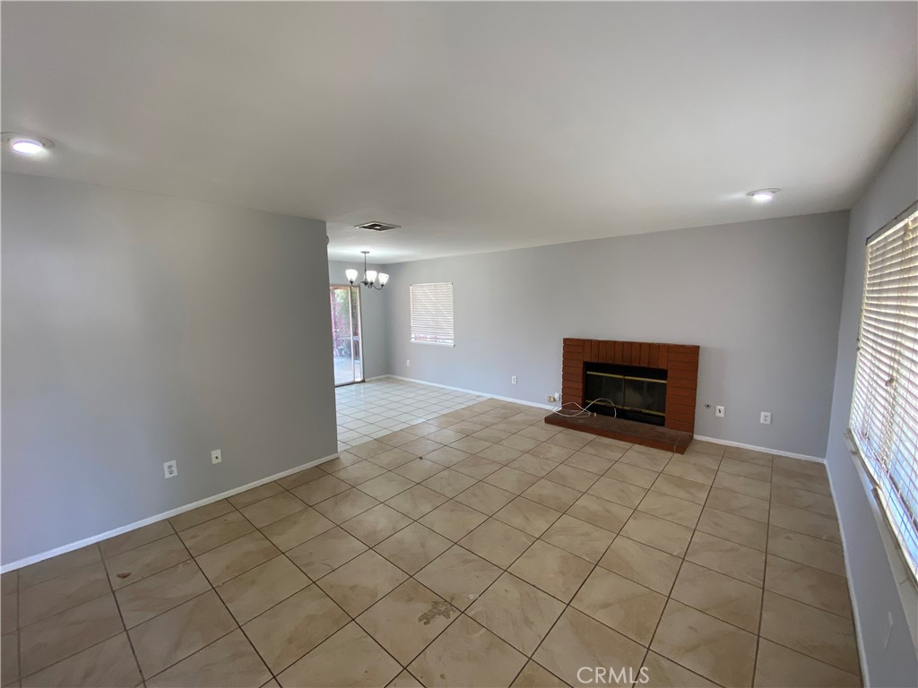 MLS #DW25050723 image #5