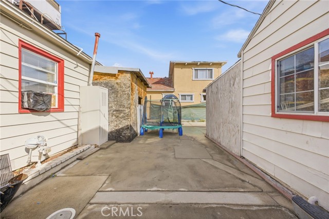 Detail Gallery Image 22 of 31 For 6937 Fairfax, San Bernardino,  CA 92404 - 3 Beds | 1/1 Baths