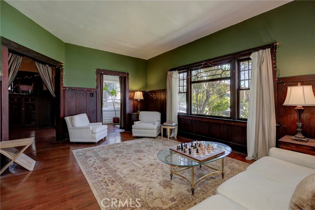 571 W 17th Street, San Pedro CA: https://media.crmls.org/medias/d2f78b9e-e4ee-4670-a0b6-929be3b91c4c.jpg