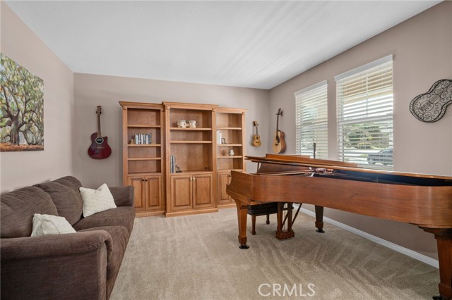 Detail Gallery Image 6 of 54 For 35590 Byron Trl, Beaumont,  CA 92223 - 4 Beds | 3 Baths