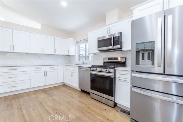 Image 5 of 40 For 20049 Canyon View