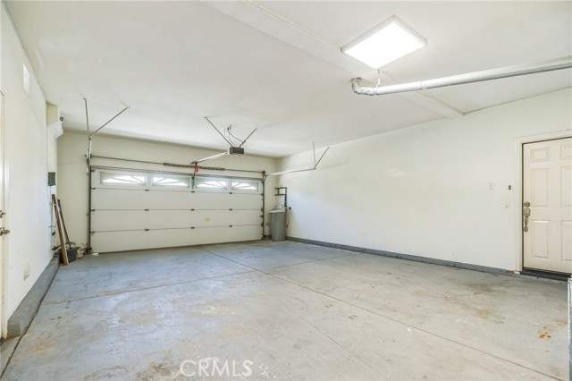 1030 Benedict Circle, Corona CA: https://media.crmls.org/medias/d2f95b07-0fa1-4dbf-aa64-928c4e747eeb.jpg