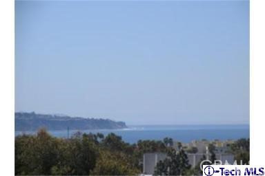 506 Helberta, Redondo Beach, California 90277, 2 Bedrooms Bedrooms, ,2 BathroomsBathrooms,Residential,Sold,Helberta,12120399