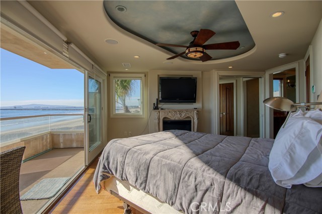 Detail Gallery Image 19 of 34 For 88 a Surfside, Surfside,  CA 90740 - 3 Beds | 3/1 Baths