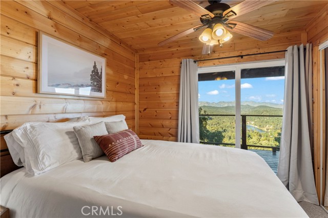 Detail Gallery Image 26 of 44 For 816 Chamois Dr, Crestline,  CA 92325 - 3 Beds | 2/1 Baths