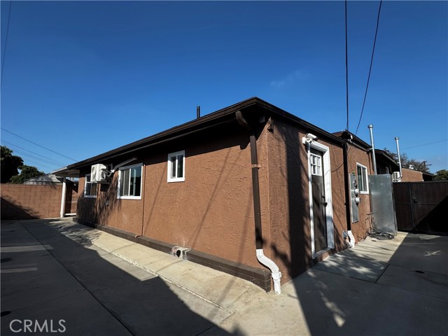 4563 Bridgeview Avenue, Pico Rivera CA: https://media.crmls.org/medias/d2faf1f9-f555-4699-abe0-6e76548dee9d.jpg
