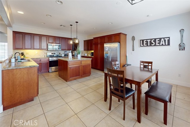 Detail Gallery Image 14 of 47 For 74 Magnesio, Oroville,  CA 95965 - 5 Beds | 3/1 Baths