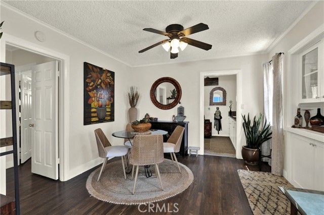 834 15th Street, Hermosa Beach CA: https://media.crmls.org/medias/d2fc38ea-e56e-4bf0-9158-ed0f133cbaf8.jpg